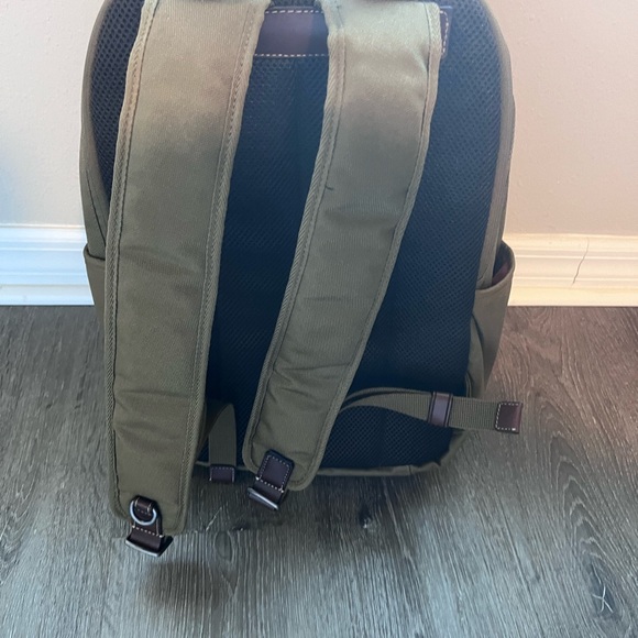 Faherty backpack - Picture 2 of 7